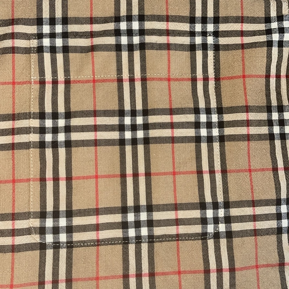 Preloved Burberry shirt with 1 pocket excellent condition size 15 22” wide - Picture 11 of 12